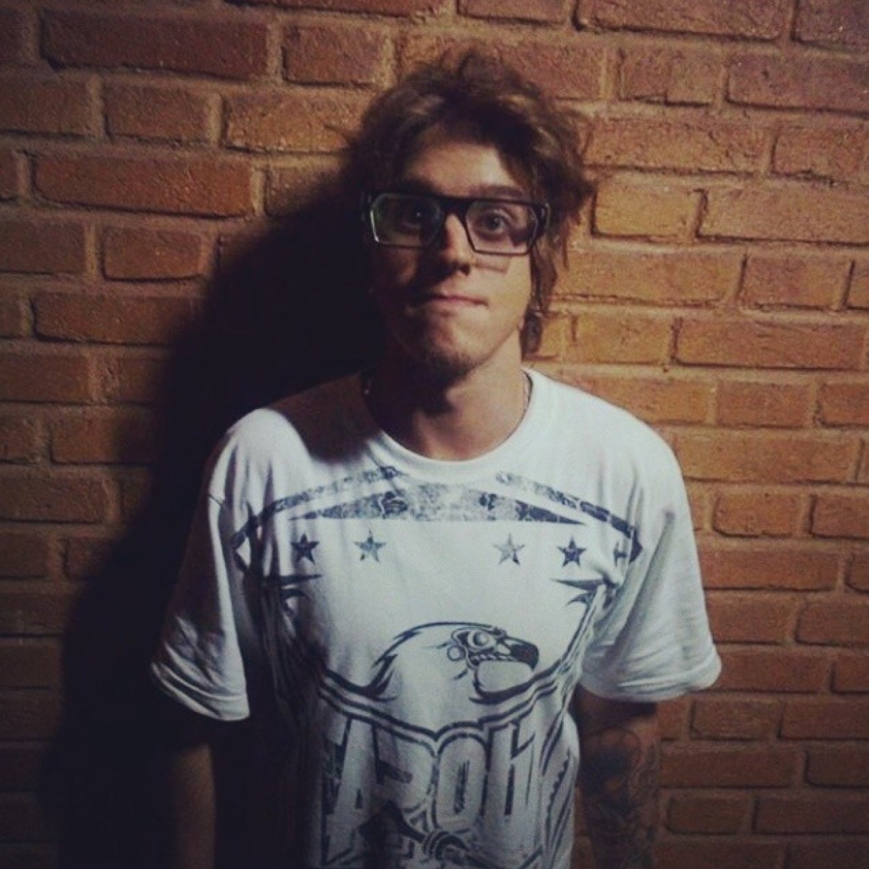 E eu vou, te esperar, adonde quiera que voy, y adonde quiera que voy, I carry you with me ♡ Since: 02.02.12 estou sem tempo, desculpem..
