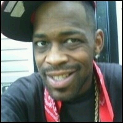 straight up tha illiest artist/poet/writer/Entertainer there ever will be period!!!