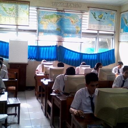 tiksmpn160's profile picture. Janganlah merasa terlambat
untuk mencapai impian
 (The Power Of Imagination)