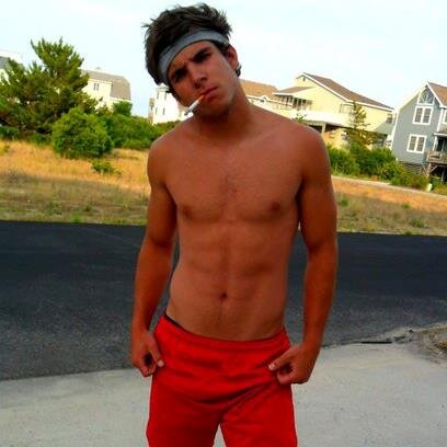 IcheKaytis's profile picture. 