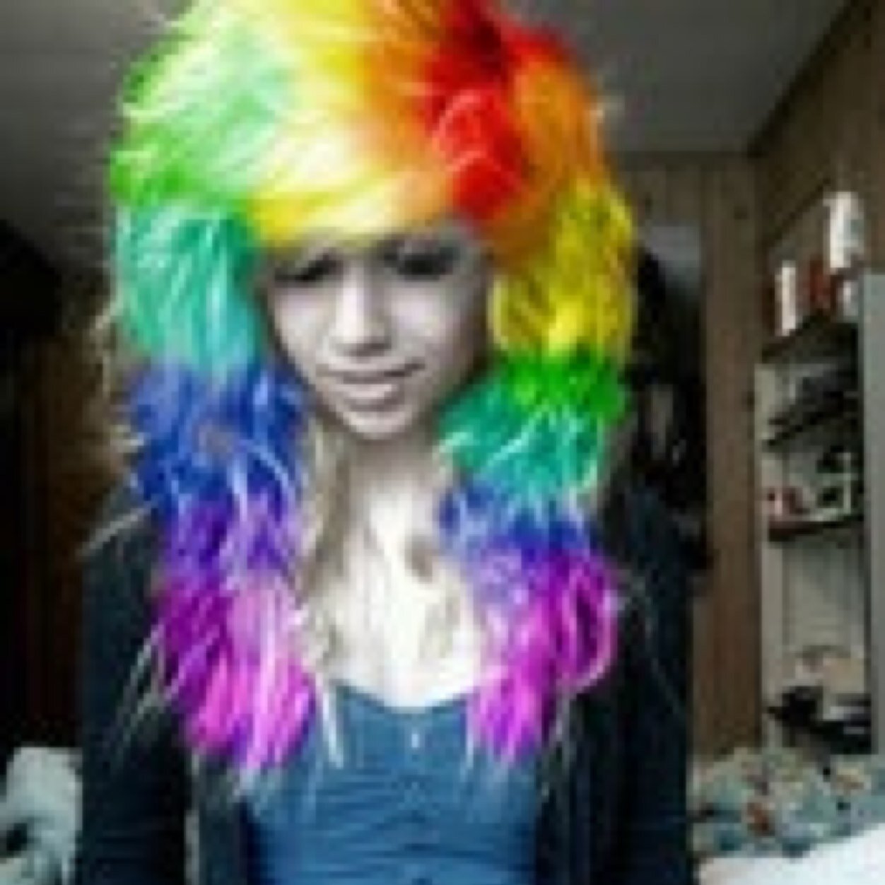 Sister to Hannah. Daughter of Aphrodite. Not really a beauty person. #12#Hunter#Charmspeaker#Multicolored