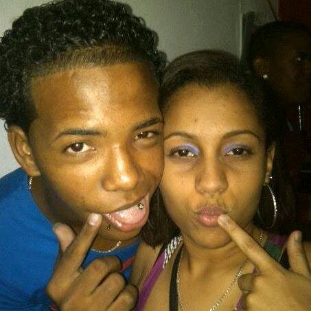 ☺madre de nasla y raylin mis dos bebe los amo , esposa de un gran hombre  manuel de lo mi o personal con besito en la boca y de too☺