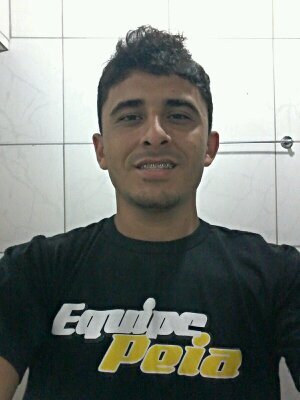 Diretor Da EQuipe U'z Kuase Quetos,Brasileiro,Paraibano,Apaixonado pelo CRVG,Forrozeiro, Pessoa que gosta muito de curtir a vida!