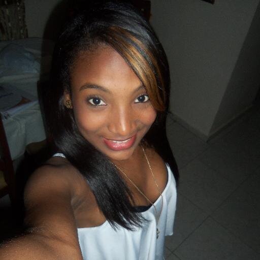 MediicenNico's profile picture. HBD 4 de octubre http://t.co/PcQrX37F73 bailarina,modelo   yo soy mozariita  I ♥ @Poetacalle MiControl : el soliito   siiGueme y te siigO