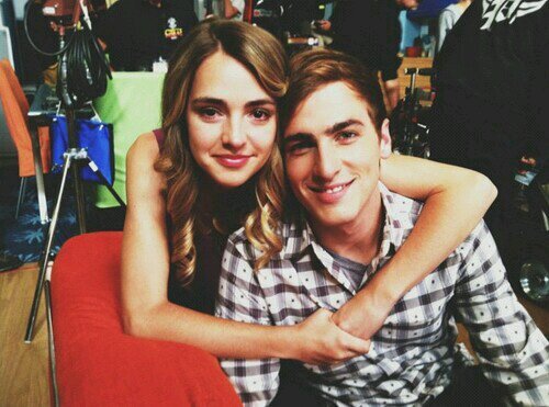 KatelynTarverPP's profile picture. Hearts like drums, you can hear us coming.