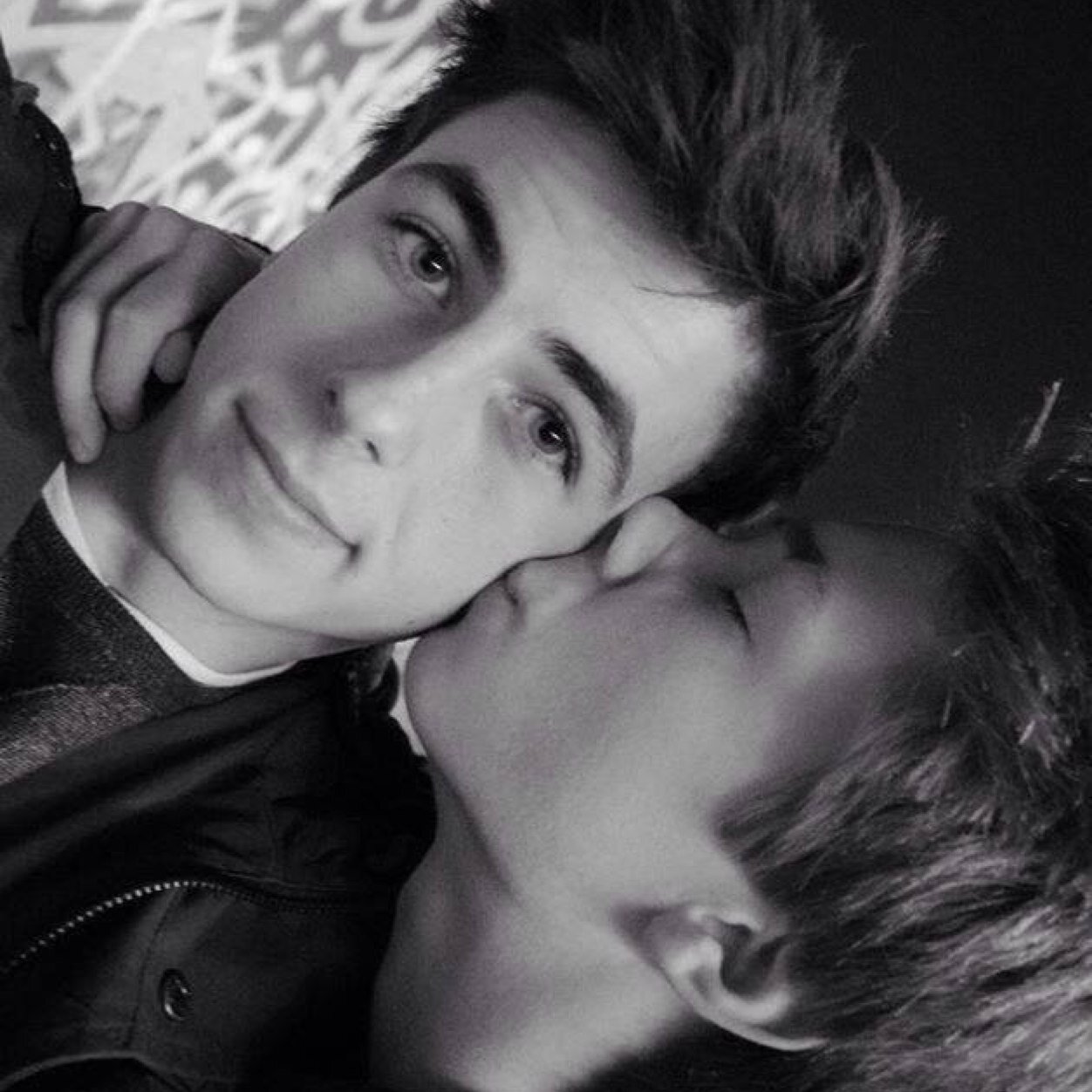 Pictures Of Gay Couples 104