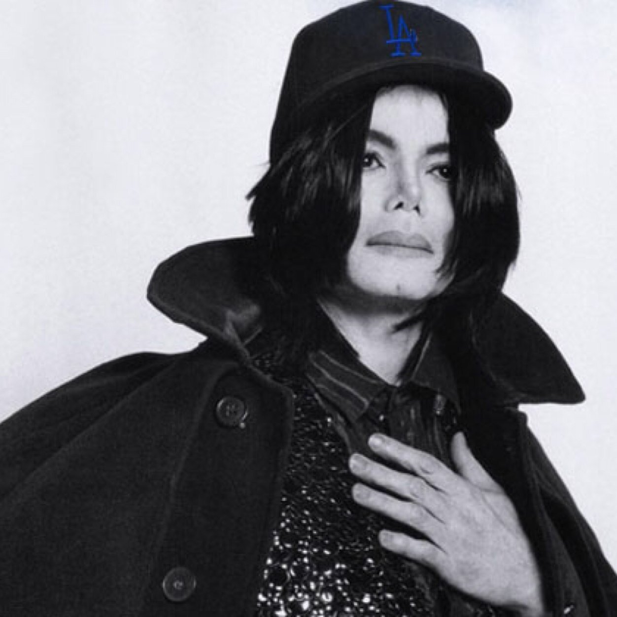 PoppyChurro's profile picture. Just out here internetting