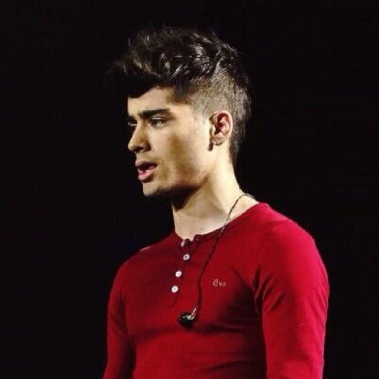 Go follow @tommocappuccino and i'll follow back :)
