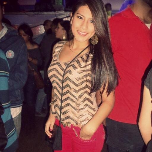 Estudiante de arquitectura. Amante de los animales y la danza :)