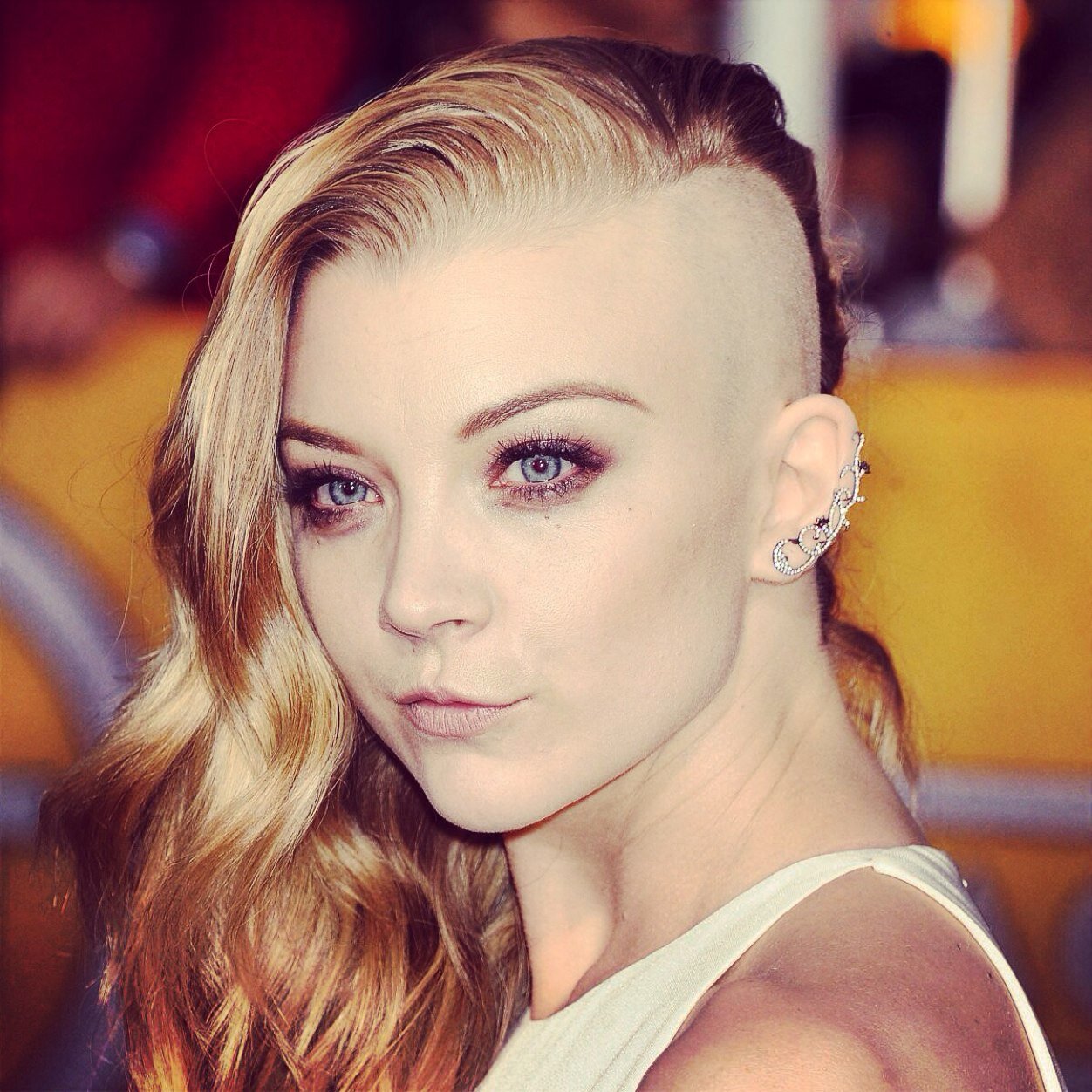 Sansa_Boone_RP's profile picture. My mother sold me. To be some sex pet to people and now im just a toy.^MV^{All RP's around being sold as a sex pet}