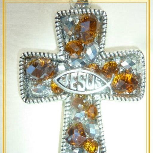 HaNd-MaDe UnIqUe JeWeLrY LuV ArT PaSSiOn In JeWeLrY CrEaTiOnS Instagram : @santosreyescreations https://t.co/ZMZuZZeHCZ