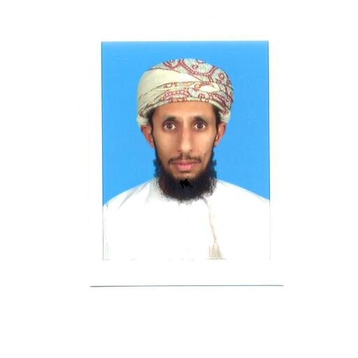 عاشق للأدب والثقافة والإدارة والتجارة والسياسة