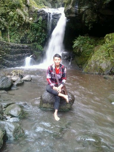 ekomulyo3's profile picture. cintai lah orang yg kmu syangi dngn tulus