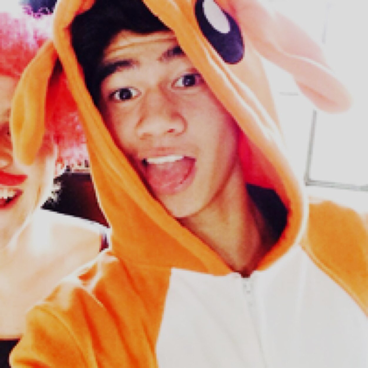 ☯ You deserve 5/4 i hope one day you get your follow, dont lose hope ilysm. @liloinneverland ☯