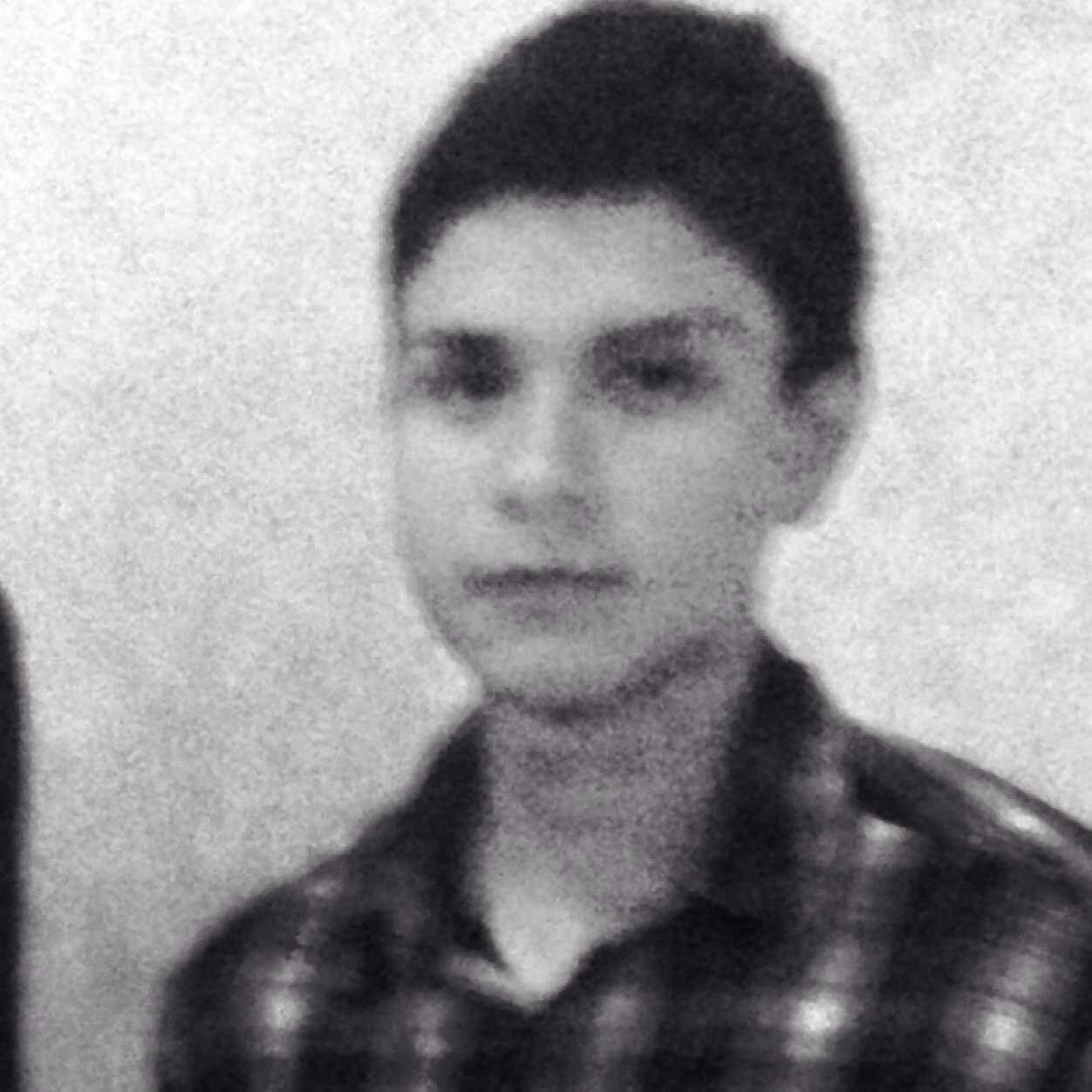 laza38's profile picture. vive la vida al maximo porque solo tienes una para disfrutarla! :)