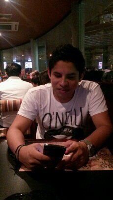 Estudiante de la Espol Lic. en Redes y Sistemas Operativo.  Tempus fugit ✈️
