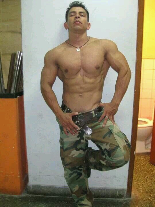 testoperu's profile picture. Trabajo en mi propio gimnasio Razza Fitness soy preparador físico y personal trainner.
también competidor culturista..
Bienvenido a mi mundo..