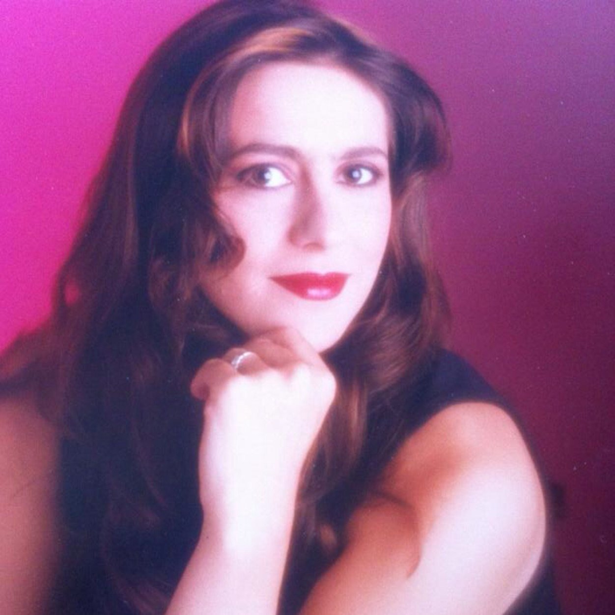 akamperis17's profile picture. 