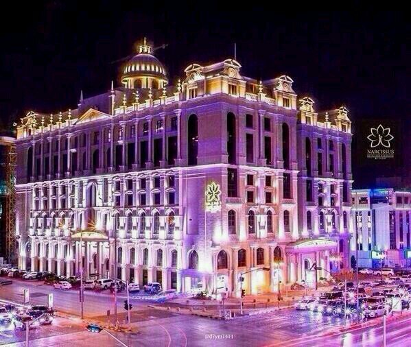قلبي جروحه من هوالحب تزداد*جرح الفراق الى تبعهاقطيعه