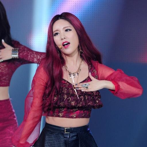 อันยองค่ะ ข้าเจ้า มีนามว่า คิวริ แห่ง วง T-ara ค่ะ
ยินดีต้อนรับทุกๆคน ค่ะ แอดมาเยอะเนอะ ^^