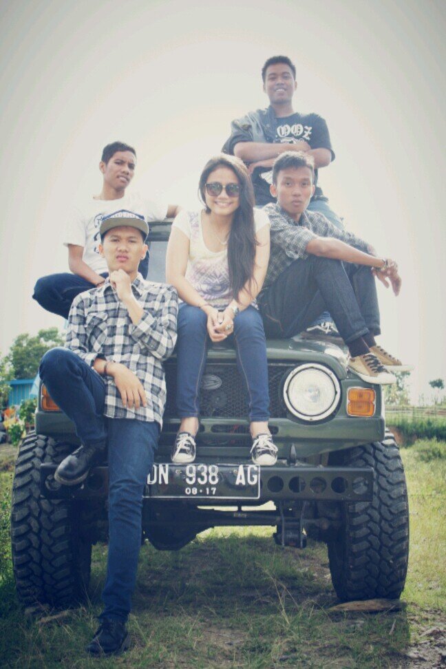 @AyyaClaudia_ , @fariez_nuralief , @aldho_sinaga , @Gufran_ , @shandy_nike . CP : 082194141110/082193267075 IG: socialcoustic