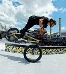 bmx y rugby que mas puedo pedir