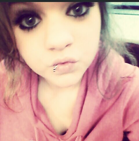 follow me please ill follow ye back♥