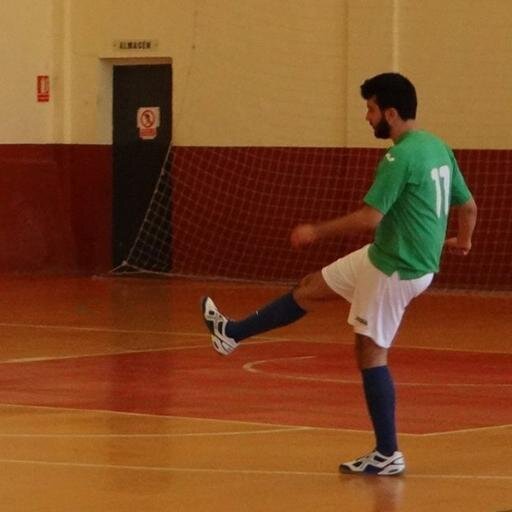 92. ADE en la US. Le pego a la bola palante en el Burrari. Jcar manda. Jerezaltino y Ulieño. Trebol. Superbia in proelio.
