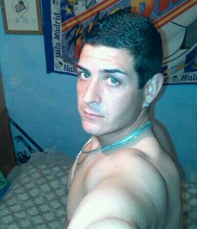 Jose69torete's profile picture. El twitter es el unico sitio donde soy yo el que sigue a la policia y no ellos a mi!! XD