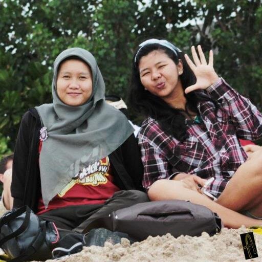 @pisces_addict udah mewakili aku bangetttt!!! wkwk Chocolate,Strawberry & Icecream☺ line : ayufebby