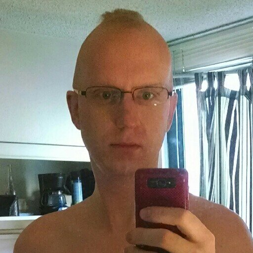 30 y/o gay male living the urban San Francisco dream.