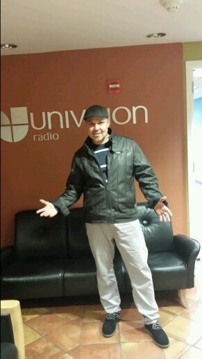contacto: edgarjoel@edgarjoelsalsa.com 
musico/ director.trombonista y cantante.conocido mundial mente con varios exitos en el genero de la salsa.