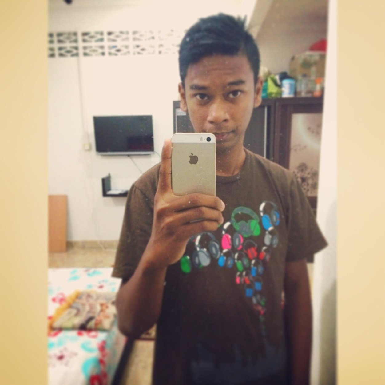 akid_17's profile picture. kita cuma ada satu persinggahan. so penuhi la persinggahan kite ini dgn iman supaya berjaya di akhirat kelak sana amin. instagram:muhammadakid94