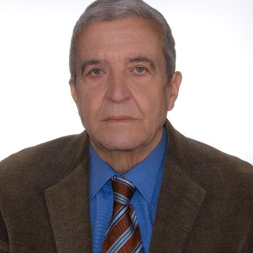 Ingegnere civile idrauliko Universita degli studi di Padova-consigliere regional.Ex membro del Parlamento Elleniko.Ex consigliere incaricato del porto di Corfu.