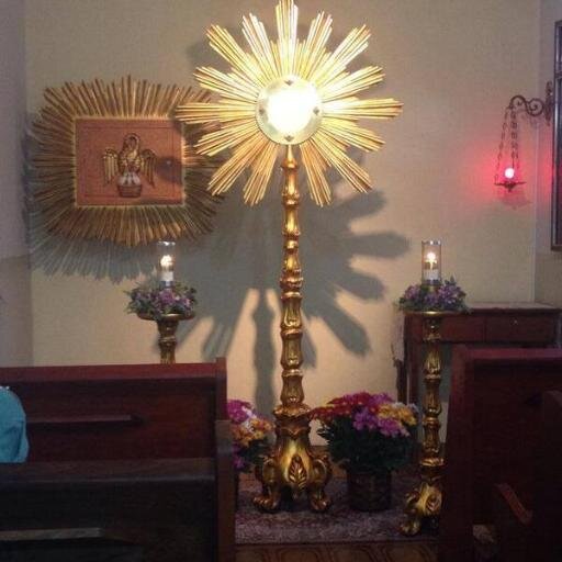 Soy jovial, afable, melodramatica, buena amiga, seguidora de Jesucristo, me gusta escribir y leer. Me fascina mi pais.