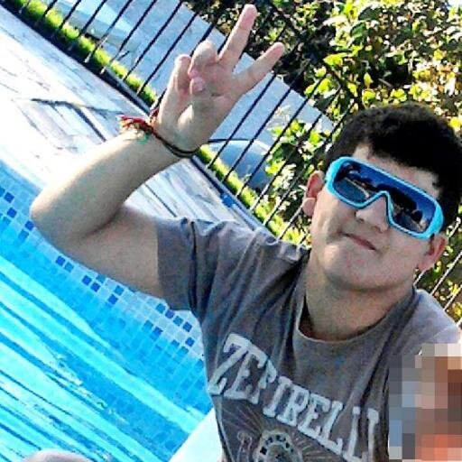 16 ano , Flamengo & ABC ate morrer ♥'  / Chato , Ciumento do que e meu u.u ' , Sou Sincero  ! e farias coisas a mais , Segue ae  '