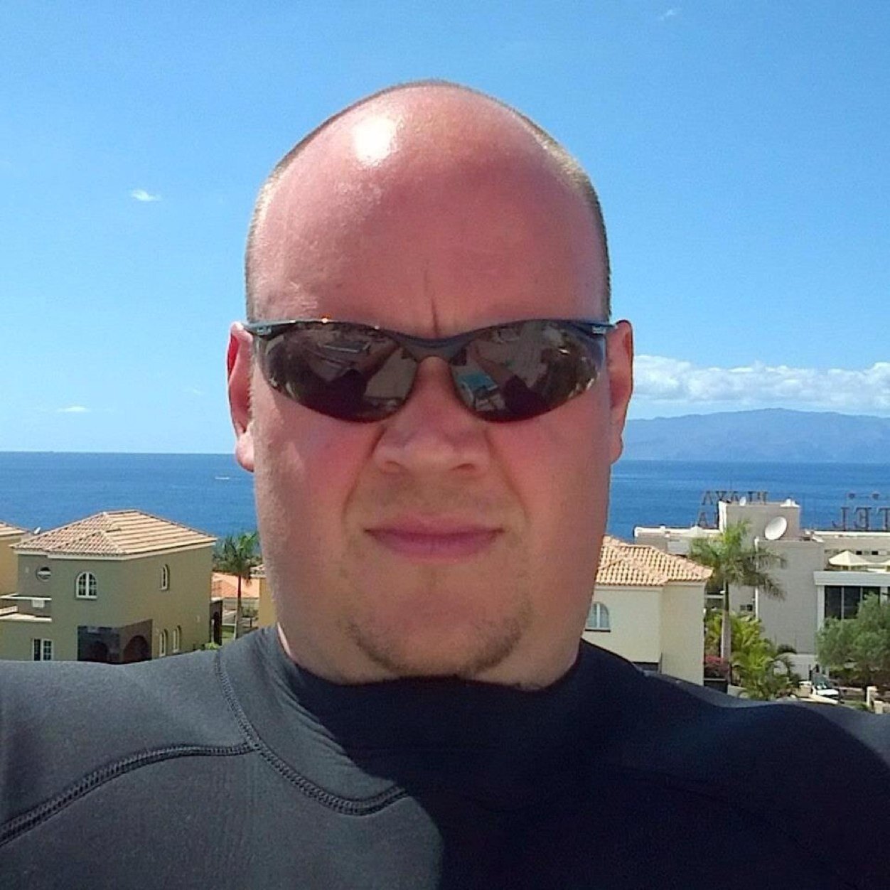 TheCrazy_Baker's profile picture. from West Yorkshire. loves the Bradford bulls & the PDC Darts,