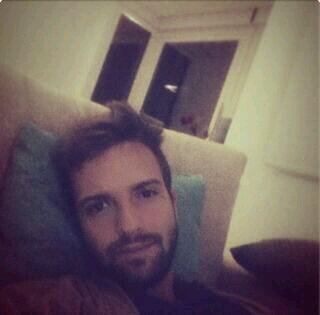alwaysPMAF's profile picture. soy una personita feliz cada vez que te veo sonreir @pabloalboran ~almeria~ 17 de mayo, 14 de septiembre 2013 me encantan porty y antonio genios por naturaleza.