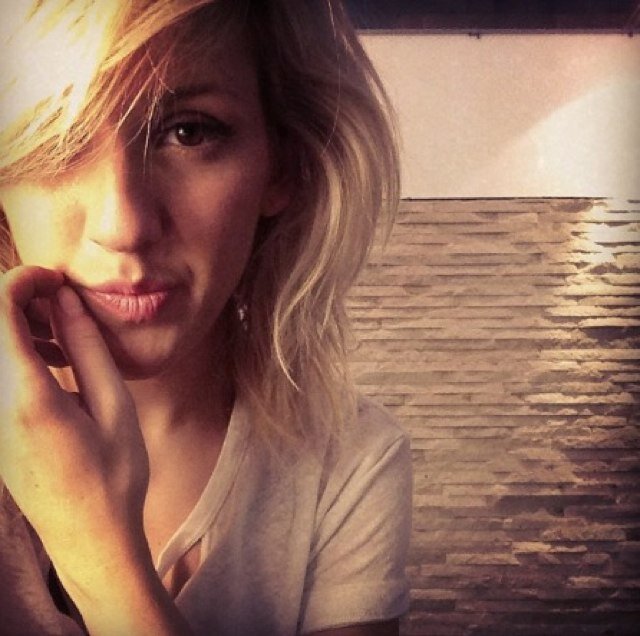 Grimes_BlaZe's profile picture. Girl, 17 ✌️ I love Ellie Goulding so much and her perfection really does make me wanna cry