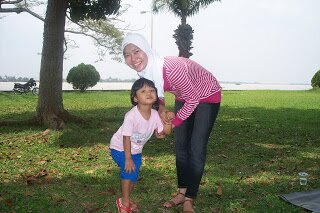 Chikita's Mom | Fuad's Wife | a Nettizen :)