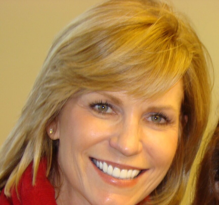 USC Annenberg Instructor, former CBS network news correspondent, evening  news, morning, weekend, and Sunday Morning.