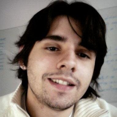 Desenvolvedor da @parafuzocasa e Baterista da Banda Malbeck