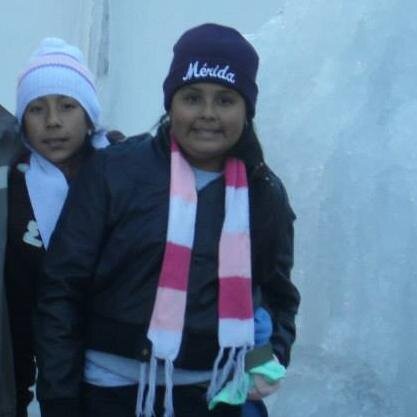 creo en Dios y amo a mi familia ahh y sigo a todo quien me siga
