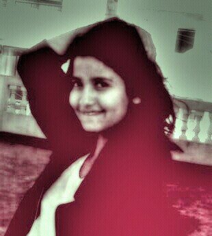 a girl with big big dreams....who can also just survive in laughter,music,chewing gums and football