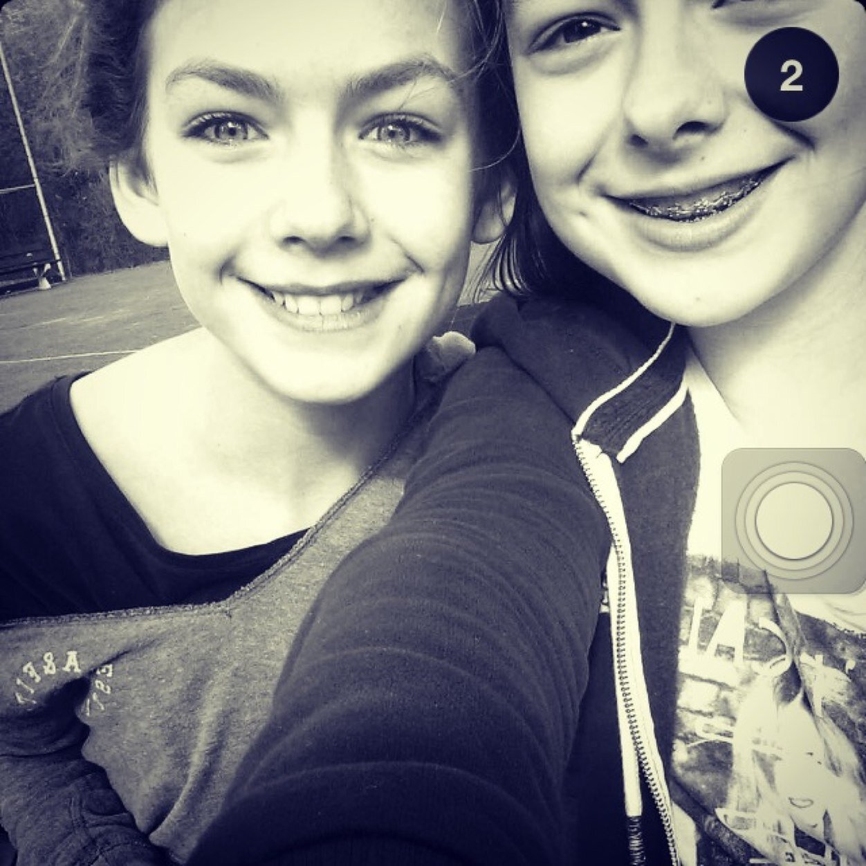 Bestfriend: @sarahtukker