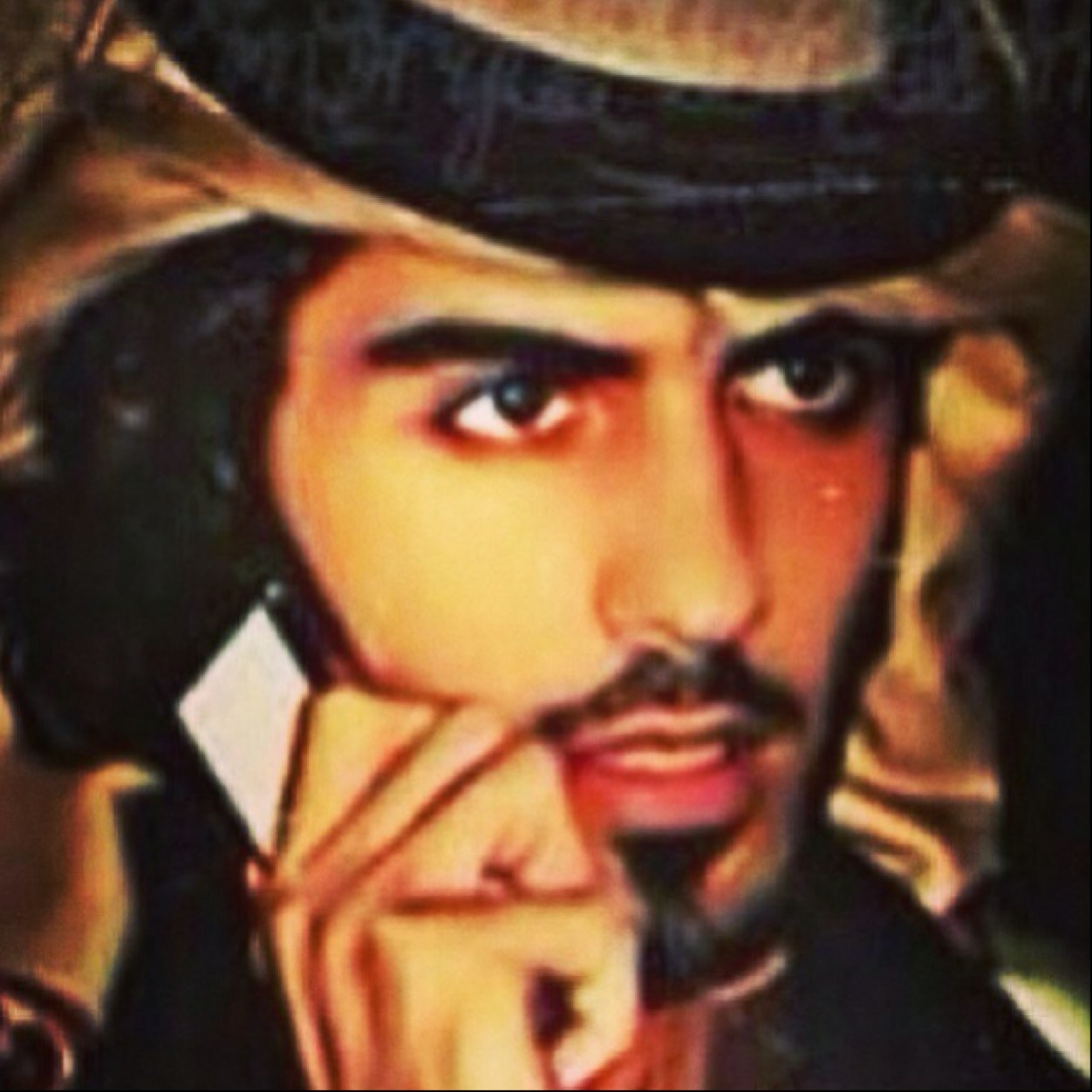يا عويني والله أني على وصلـك شفوق
       مير تردعني علوم العرب و أسلومھاا