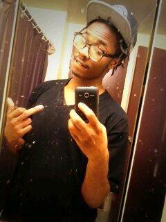 Musician/Song Writer/Entertainer/RapArtist/Support EAOThaMovement/ForeverHu$tlinEntertainment/YayoCubWeDaMob/#TeamFollowBack#SupportYaLocals