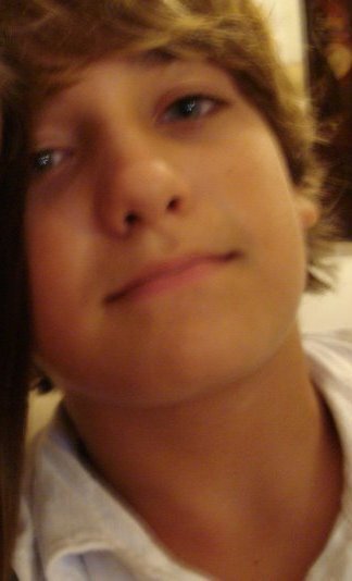 TE DEI UM FOLLOW,AGORA POR FAVOR SIGA A @adamovich22cm ELA SEGUE DE VOLTA!