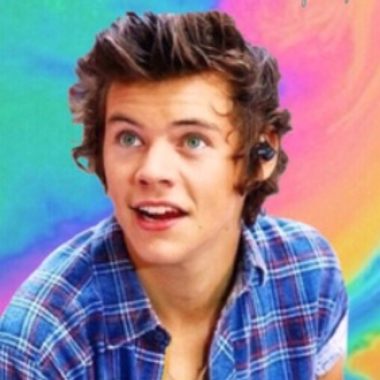 new acc is @jollystylinson give it a follow :)