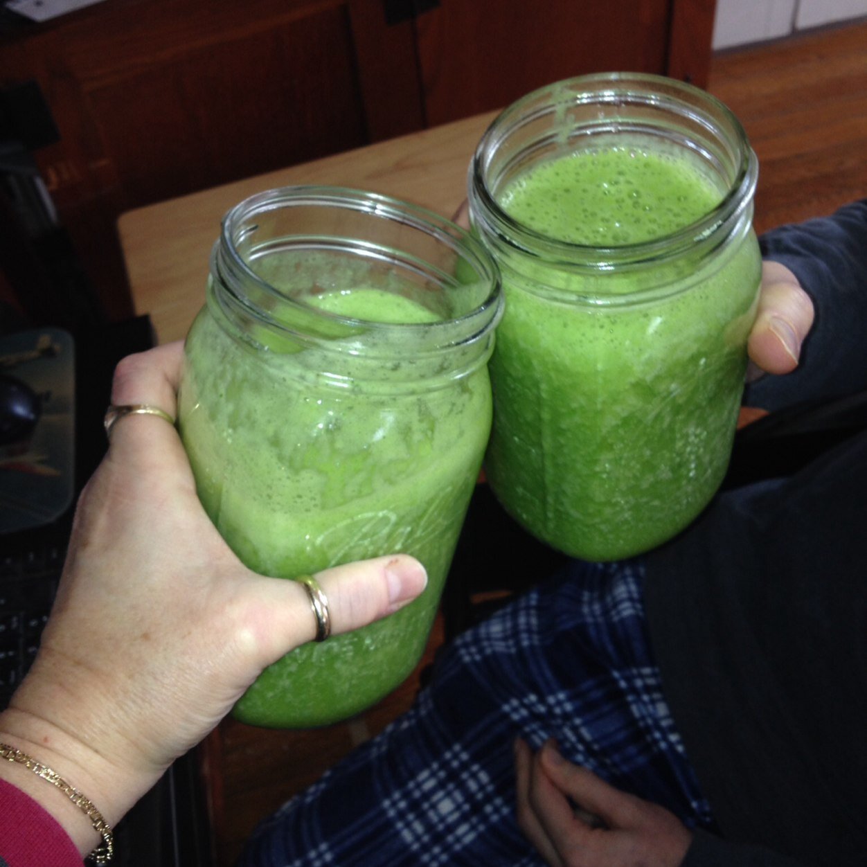 RawRevelation is a natural health co. specializing in raw food & juice classes, doTERRA essential oils & other natural health modalities. Learn & Live Healthy!